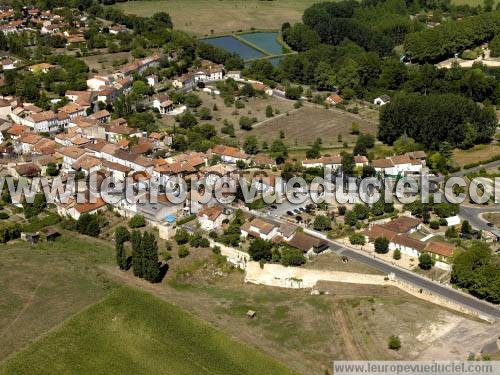 Photo aérienne de Saint-Aulaye