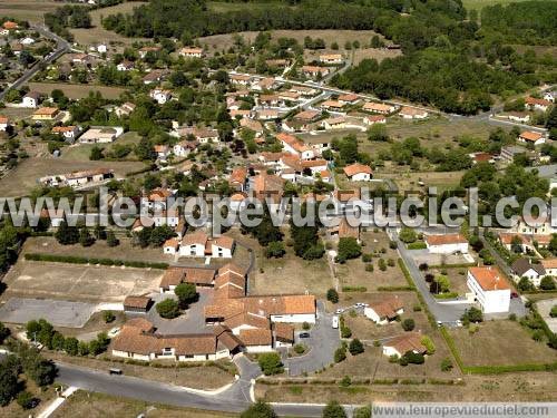 Photo aérienne de Saint-Aulaye