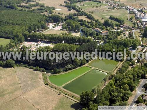 Photo aérienne de Saint-Aulaye