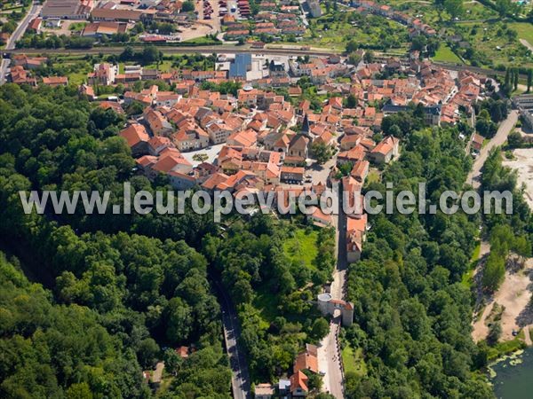 Photo aérienne de Liverdun