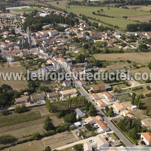 Photo aérienne de Saint-Hilaire-de-Chalons