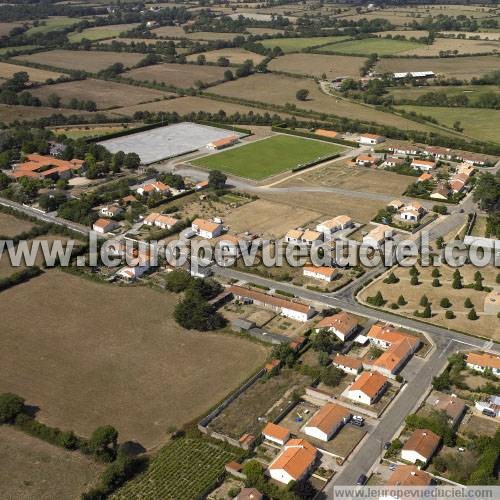 Photo aérienne de Saint-Hilaire-de-Chalons