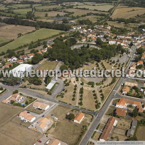 Photo aérienne de Saint-Hilaire-de-Chalons