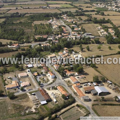 Photo aérienne de Saint-Hilaire-de-Chalons