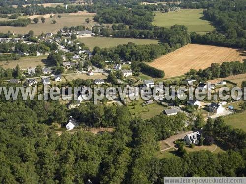 Photo aérienne de Bains-sur-Oust