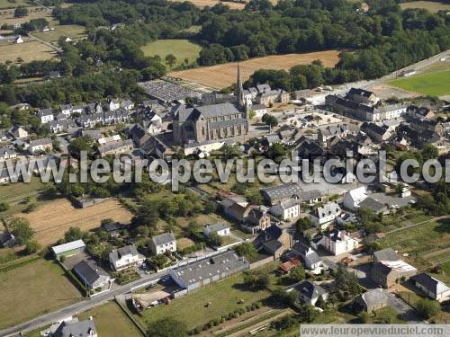 Photo aérienne de Bains-sur-Oust