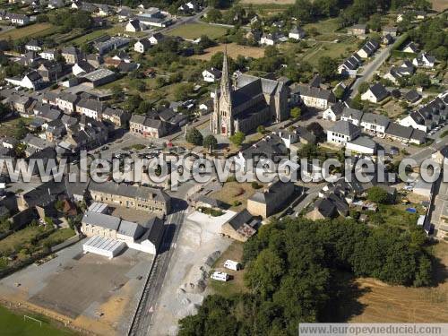 Photo aérienne de Bains-sur-Oust