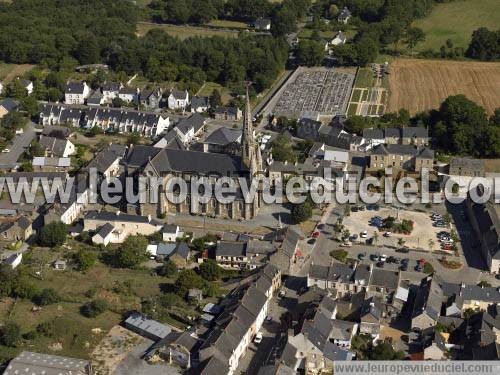 Photo aérienne de Bains-sur-Oust