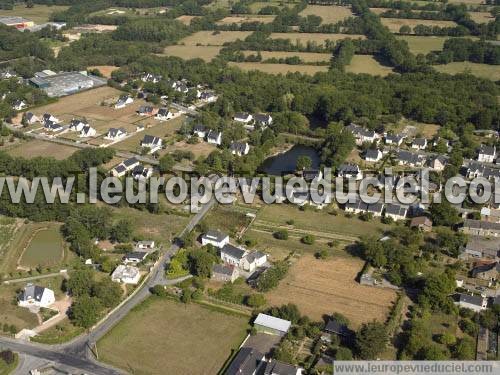 Photo aérienne de Bains-sur-Oust