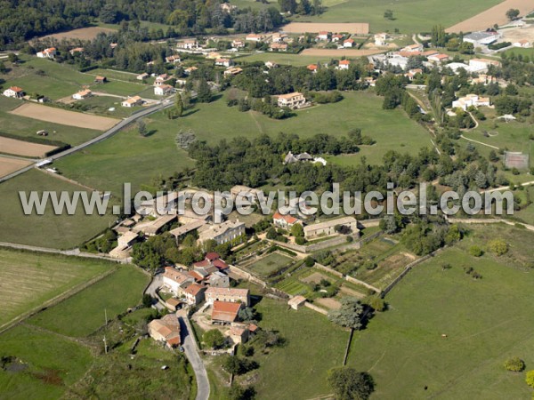 Photo aérienne de Roiffieux