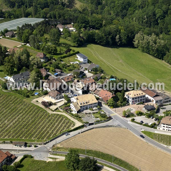 Photo aérienne de Vufflens-le-Chteau