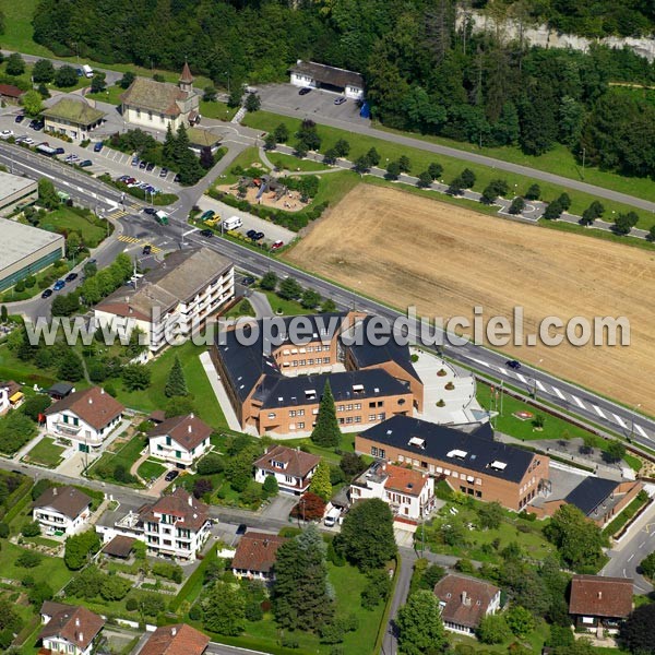 Photo aérienne de Le Mont-sur-Lausanne