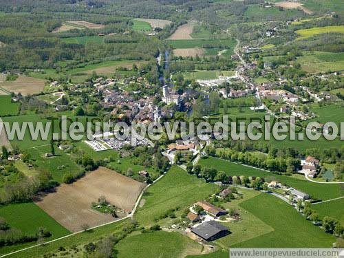 Photo aérienne de Bourdeilles