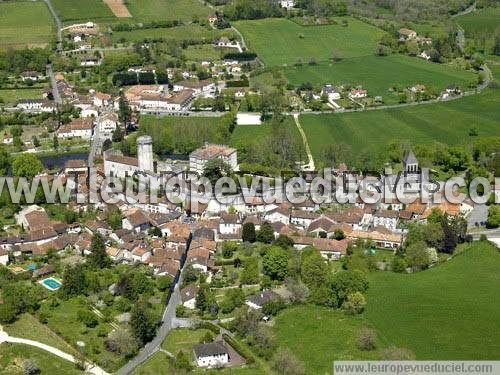 Photo aérienne de Bourdeilles