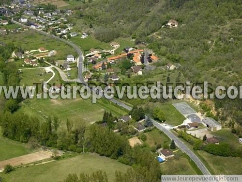 Photo aérienne de Condat-sur-Vzre