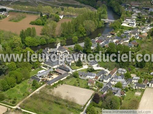 Photo aérienne de Condat-sur-Vzre