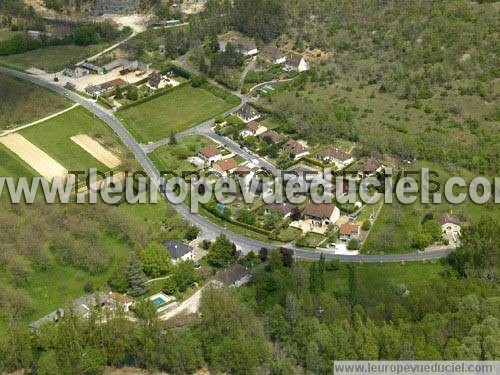 Photo aérienne de Condat-sur-Vzre