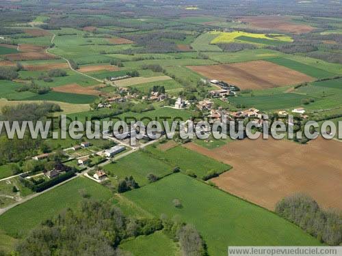 Photo aérienne de Javerlhac-et-la-Chapelle-Saint-Robert