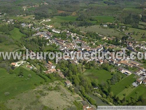 Photo aérienne de Javerlhac-et-la-Chapelle-Saint-Robert