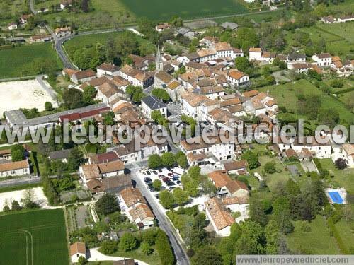 Photo aérienne de Verteillac