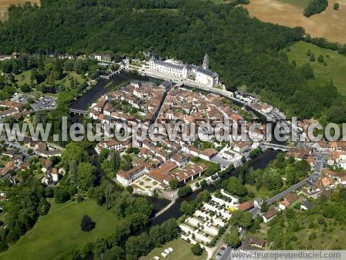 Photo aérienne de Brantme