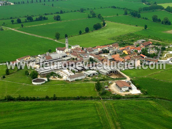 Photo aérienne de Tavazzano con Villavesco