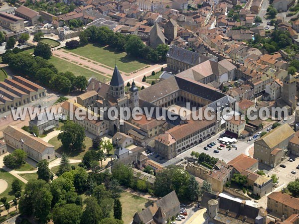 Photo aérienne de Cluny