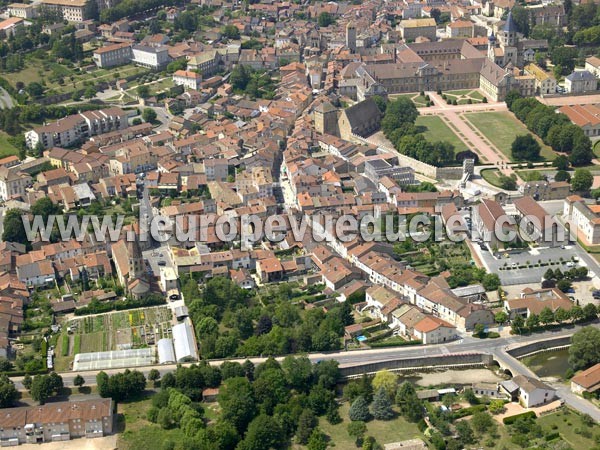 Photo aérienne de Cluny