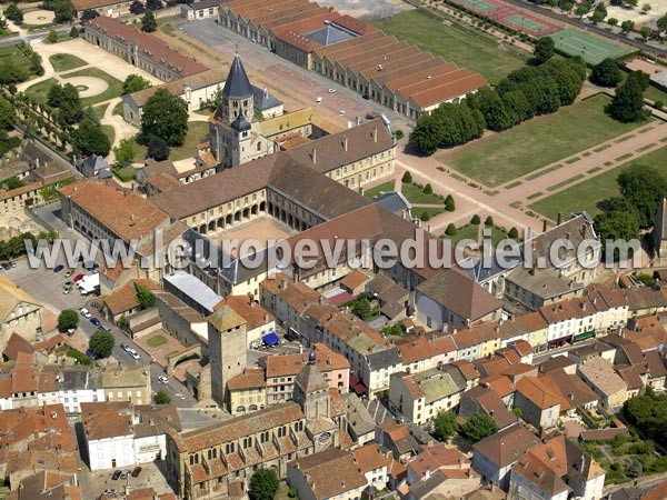 Photo aérienne de Cluny