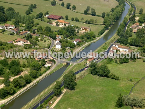 Photo aérienne de Iguerande