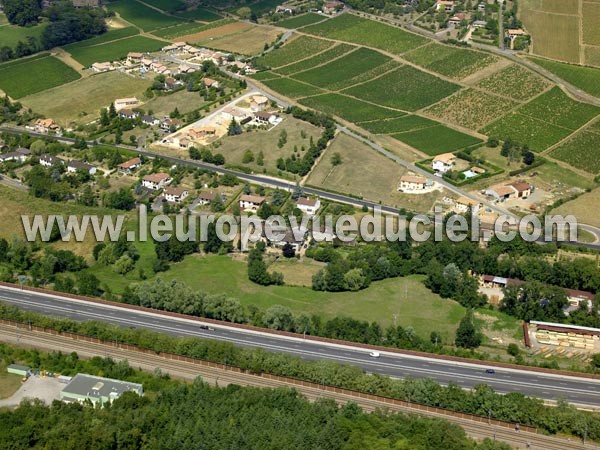 Photo aérienne de La Roche-Vineuse