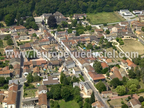 Photo aérienne de Lugny