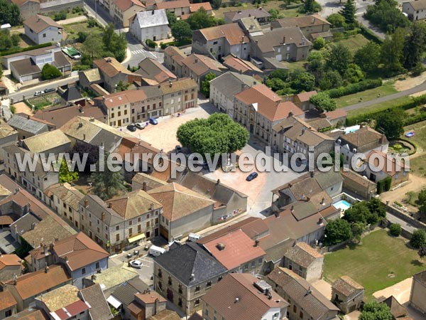 Photo aérienne de Lugny