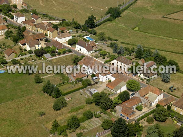 Photo aérienne de Montceaux-l'toile