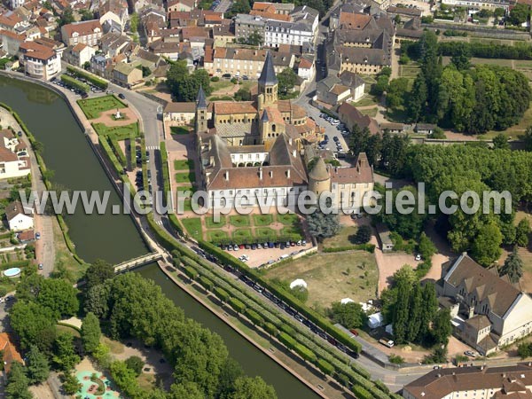 Photo aérienne de Paray-le-Monial