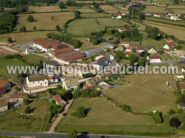 Photo aérienne de Saint-Aubin-en-Charollais