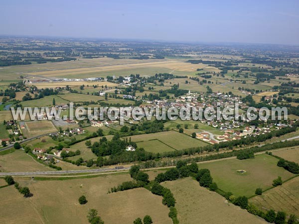 Photo aérienne de Saint-Yan