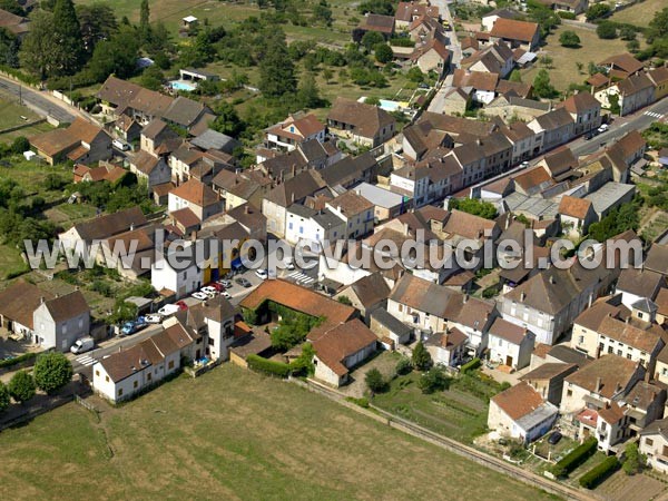 Photo aérienne de Salornay-sur-Guye