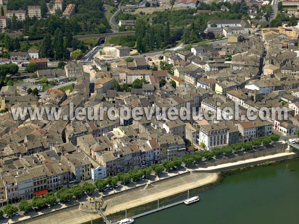 Photo aérienne de Tournus