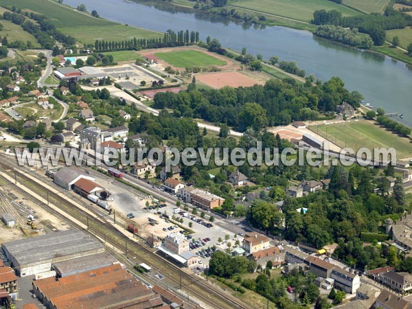 Photo aérienne de Tournus