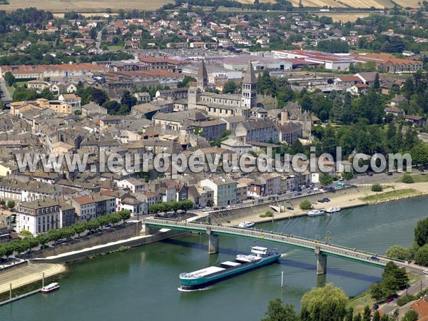 Photo aérienne de Tournus