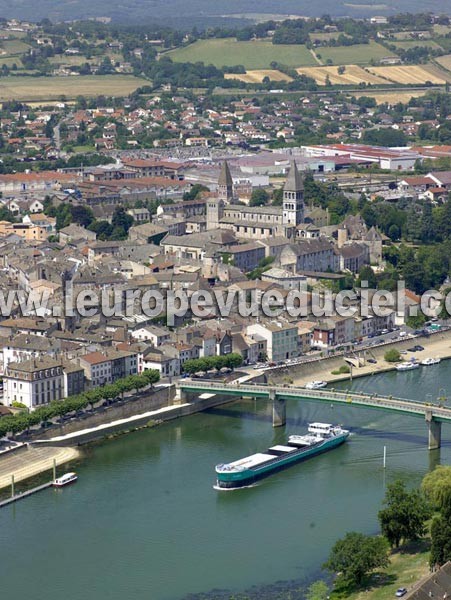 Photo aérienne de Tournus