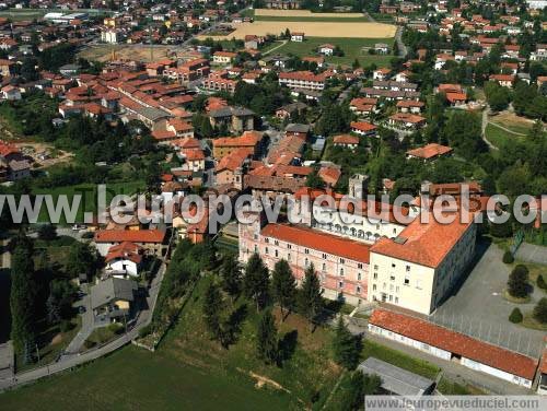 Photo aérienne de Venegono Superiore