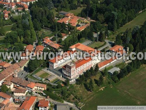 Photo aérienne de Venegono Superiore