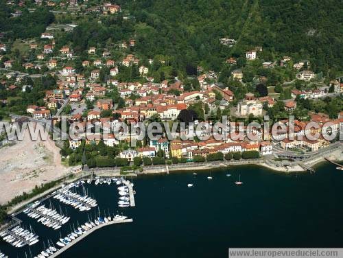 Photo aérienne de Laveno Mombello