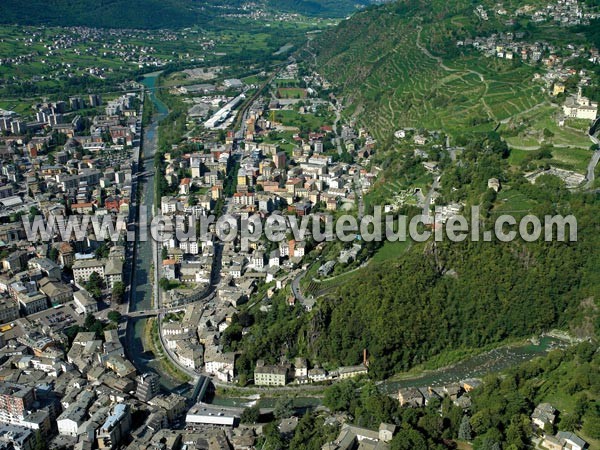 Photo aérienne de Sondrio