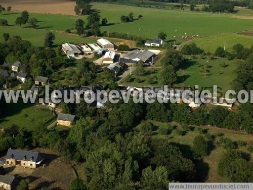 Photo aérienne de Ambrires-les-Valles