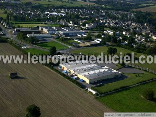 Photo aérienne de Ambrires-les-Valles