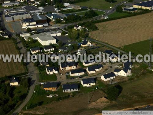 Photo aérienne de Ambrires-les-Valles