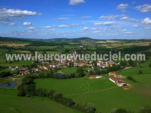 Photo aérienne de Genouilly